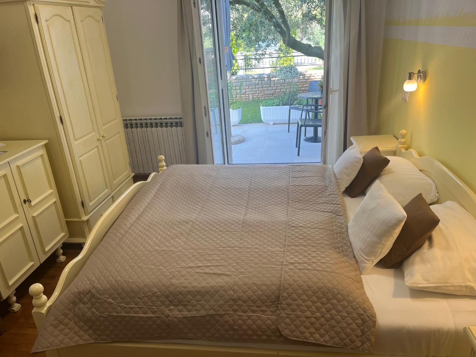 Guest House Sosi Umag Exterior foto